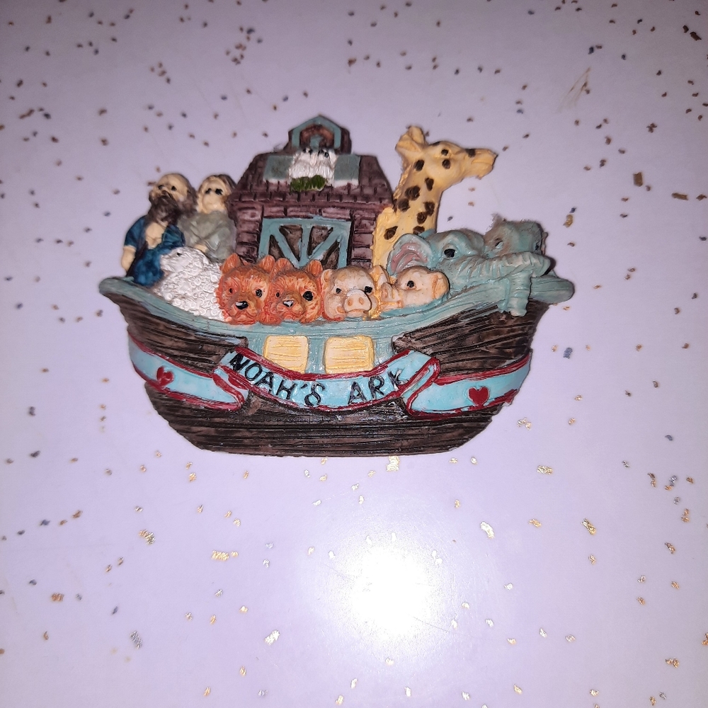Noah's Ark Refrigerator Magnets set of 2 - Picture 3 of 6